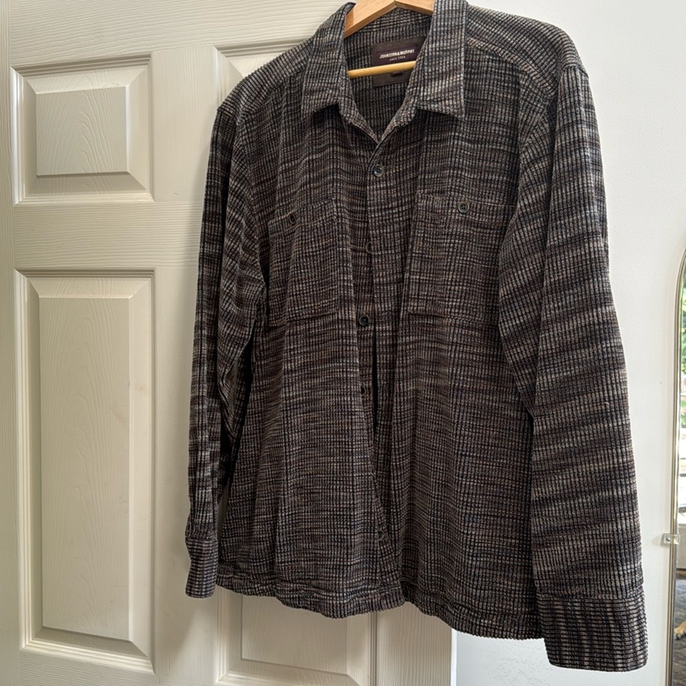 Men’s Johnson & Murphy shirt